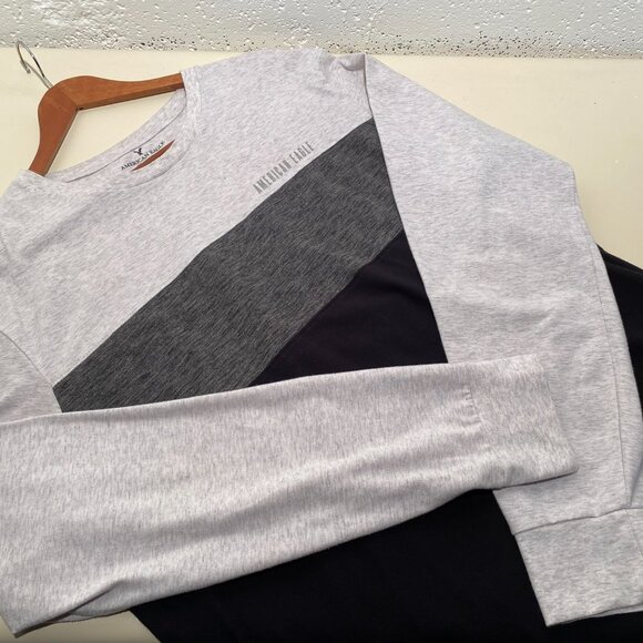 American Eagle Standard Fit Men's Striped Long-Sleeve Pullover Athletic Tee - Picture 1 of 6